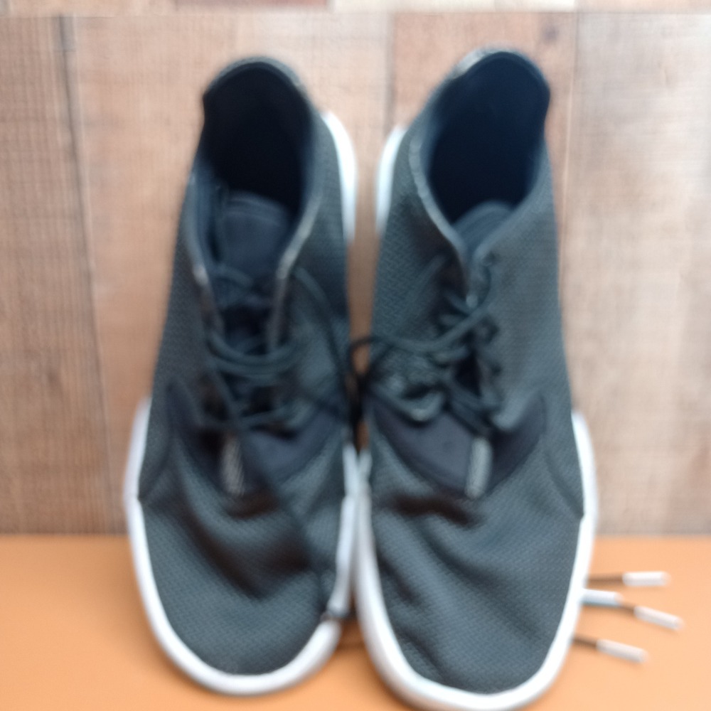 Jordan Eclipse Black White Sneakers 724010-010 Mens Size 9.5 Low Top Shoes